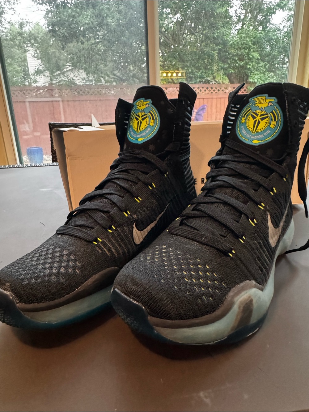 Nike Kobe X Elite Commander VNDS Size 9M